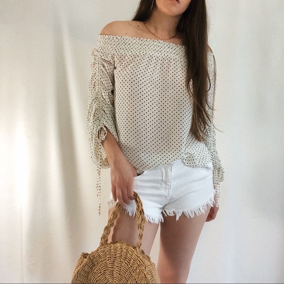 Off Shoulder Polka Dots Top - Picture 5 of 6